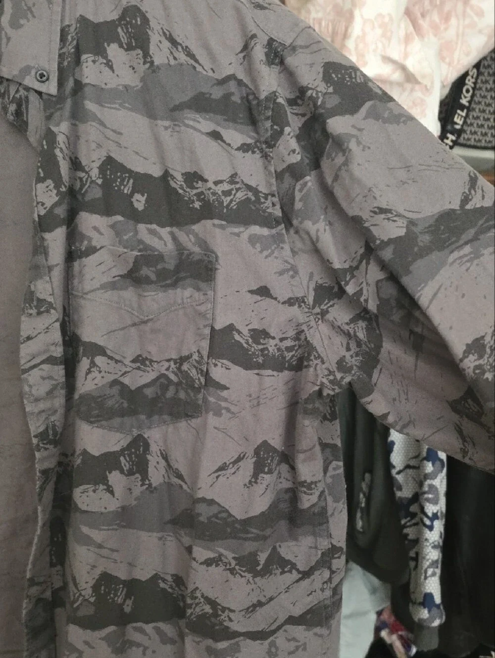 Banana Republic lightweight button